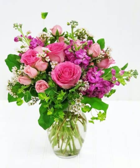 Make an Everlasting impression on your loved one! Soft pink roses coupled with lime green accents, organically designed creates the perfect sentiment for any occasion.